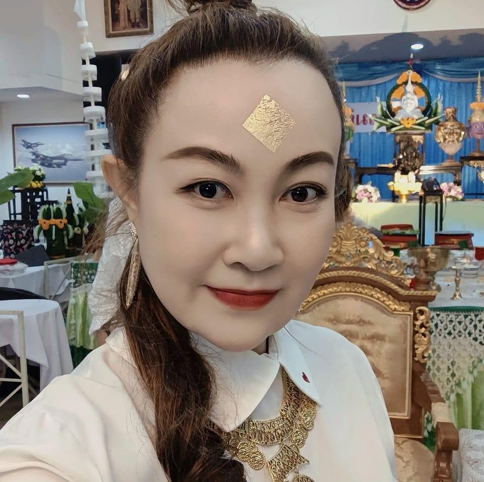 หมอ จูน (หมอจูน จัสมิน)